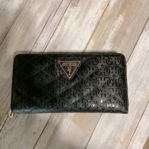 Guess wallet